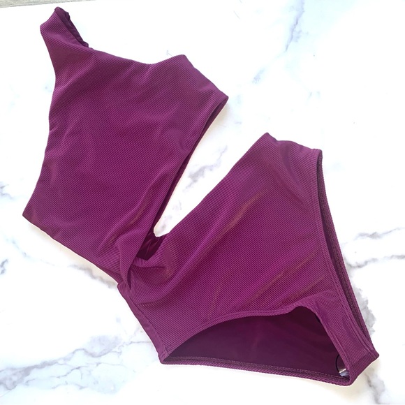 BEACH RIOT Celine Ribbed Cut-Out One Piece Plum Wine MSRP $148 SZ S NEW!!! - Picture 4 of 6